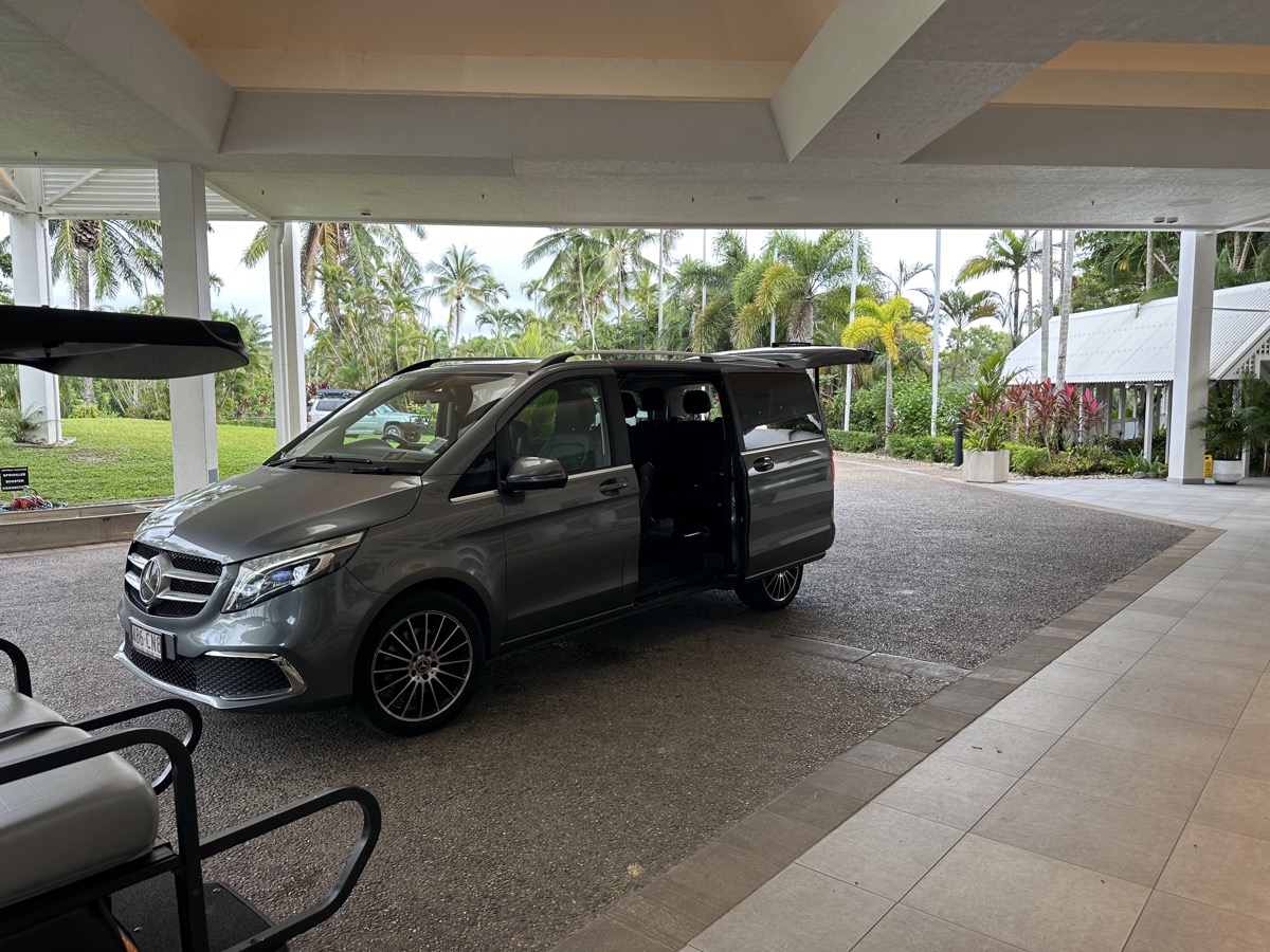 Mercedes van arriving at Sheraton Port Douglas — Cairns to Port Douglas transfer drop-off